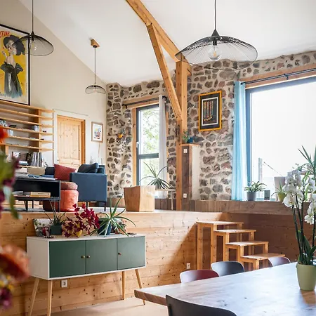 Bed & Breakfast En Ferme Traditionnelle Avec Terrasse En Haute-loire - Fr-1-582-488 Arsac-en-Velay