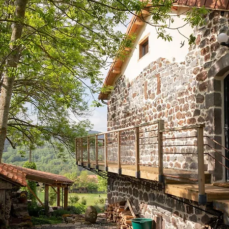 Bed & Breakfast En Ferme Traditionnelle Avec Terrasse En Haute-loire - Fr-1-582-488 Arsac-en-Velay